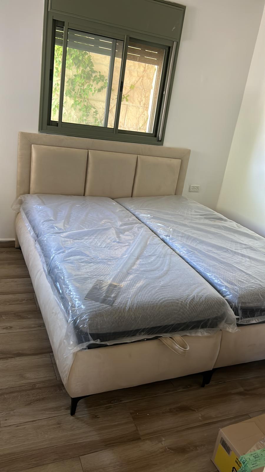 מיטה יהודית מדגם לוזון